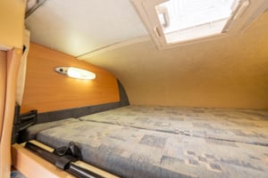 2005 Auto-Sleeper Nuevo ES — photo 17 of 46