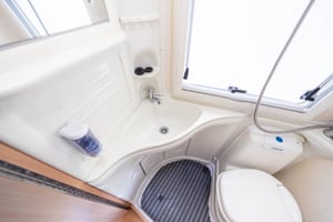 2005 Auto-Sleeper Nuevo ES — photo 24 of 46
