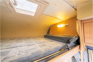 2005 Auto-Sleeper Nuevo ES — photo 45 of 46