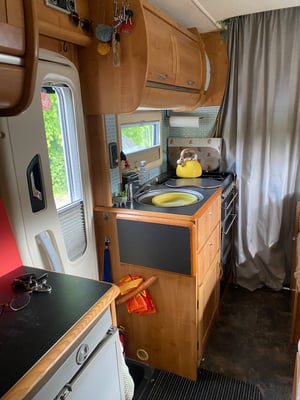 2008 Auto-Trail Apache 700 SE — photo 3 of 18