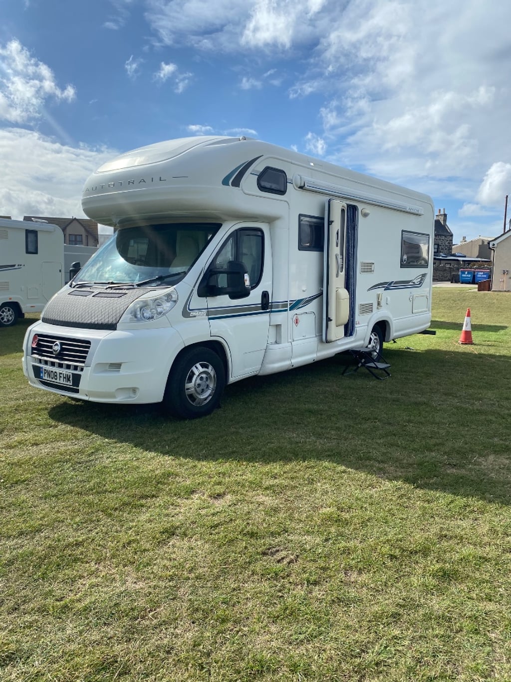 2008 Auto-Trail Apache 700 SE - Image 1