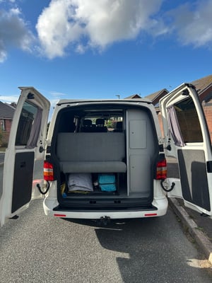 2005 Volkswagen T5 Campervan — photo 6 of 12