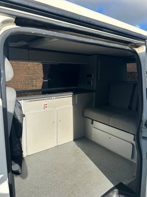 2005 Volkswagen T5 Campervan — photo 7 of 12