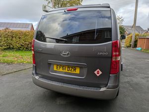 2011 Hyundai I800 — photo 12 of 38