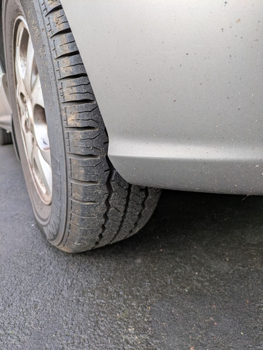 2011 Hyundai I800 - Image 21