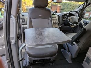 2011 Hyundai I800 — photo 22 of 38