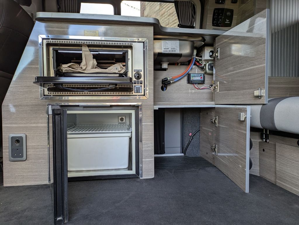 2011 Hyundai I800 - Image 28