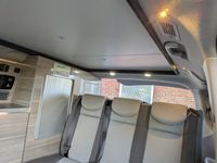 2011 Hyundai I800 - Image 4