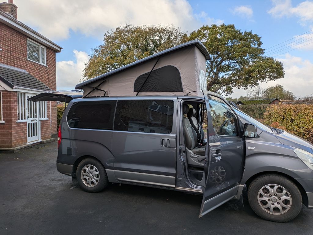 2011 Hyundai I800 - Image 38