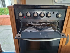 2003 Auto-Trail Apache 700 SE — photo 14 of 48