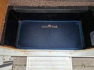 2003 Auto-Trail Apache 700 SE — photo 27 of 48