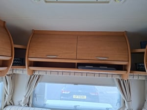2003 Auto-Trail Apache 700 SE — photo 33 of 48