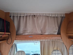 2003 Auto-Trail Apache 700 SE — photo 42 of 48