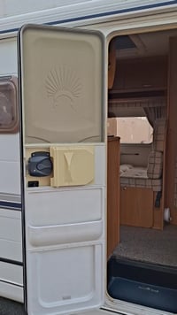 2003 Auto-Trail Apache 700 SE - Video