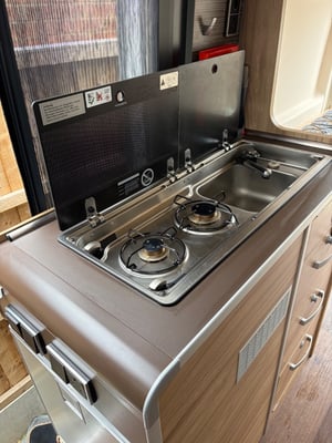 2018 Hymer Ayres Rock — photo 3 of 35