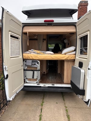 2018 Hymer Ayres Rock — photo 11 of 35