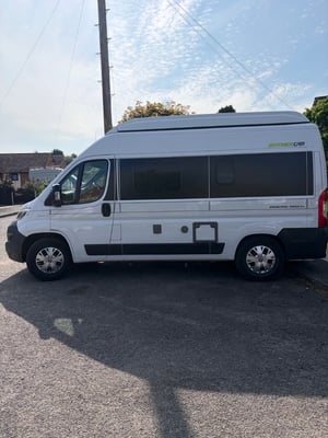 2018 Hymer Ayres Rock — photo 15 of 35