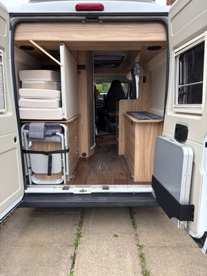 2018 Hymer Ayres Rock — photo 33 of 35