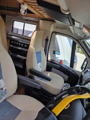 2014 Auto-Trail  Scout — photo 13 of 33