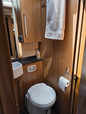 2014 Auto-Trail  Scout — photo 19 of 33