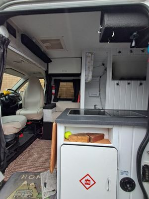 2011 Fiat Ducato 120 MultiJet Camper Conversion — photo 27 of 29