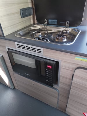 2016 Mercedes-Benz V230 — photo 4 of 18