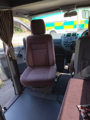 2016 Mercedes-Benz V230 — photo 5 of 18