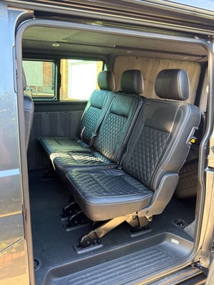 2021 Volkswagen Transporter T6.1 — photo 9 of 22
