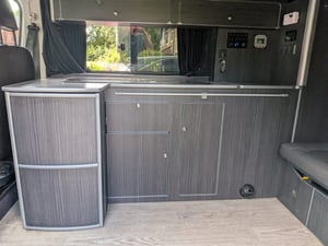 2017 Vauxhall Vivaro — photo 6 of 13