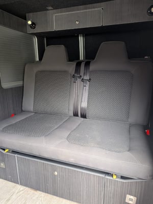 2017 Vauxhall Vivaro — photo 10 of 13