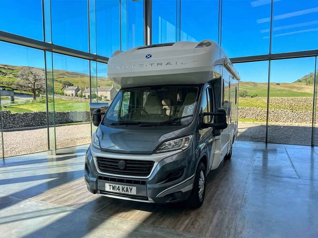 2015 Auto-Trail Tracker - Image 1