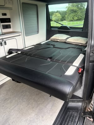 2016 Volkswagen T32 — photo 4 of 35