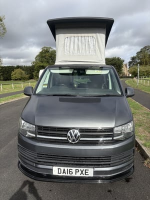 2016 Volkswagen T32 — photo 8 of 35