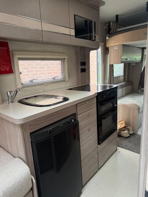 2020 Elddis Autoquest 196 — photo 23 of 29