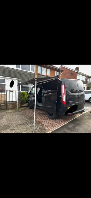 2016 Ford Transit Custom 2.2 TDCi 270 — photo 2 of 17