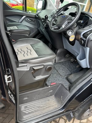 2016 Ford Transit Custom 2.2 TDCi 270 — photo 7 of 17