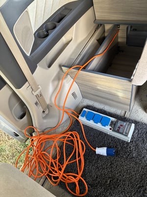 2019 Toyota Alphard — photo 8 of 27