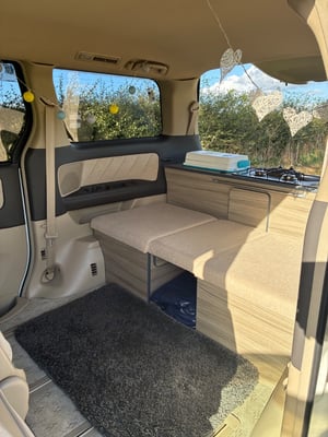 2019 Toyota Alphard — photo 17 of 27