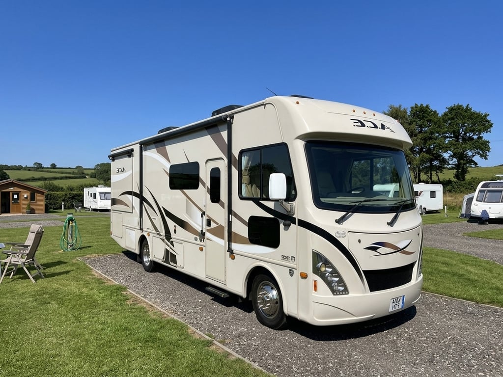 2016 Thor Ace 30.1 - Image 1