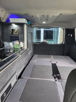 2015 Peugeot Expert Independent — photo 13 of 33