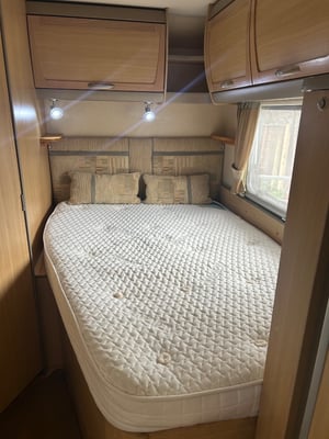 2007 Bessacarr E560 — photo 17 of 34