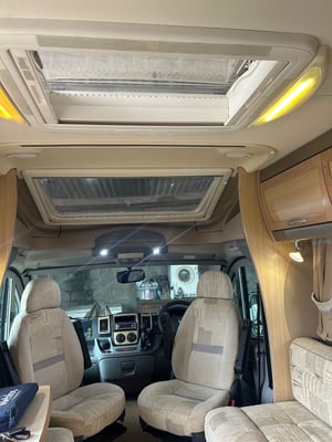 2007 Bessacarr E560 — photo 19 of 34