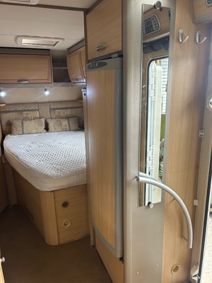 2007 Bessacarr E560 — photo 26 of 34
