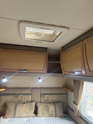 2007 Bessacarr E560 — photo 30 of 34