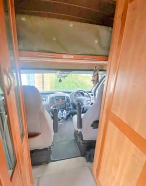 2005 Auto-Trail Cheyenne — photo 6 of 10
