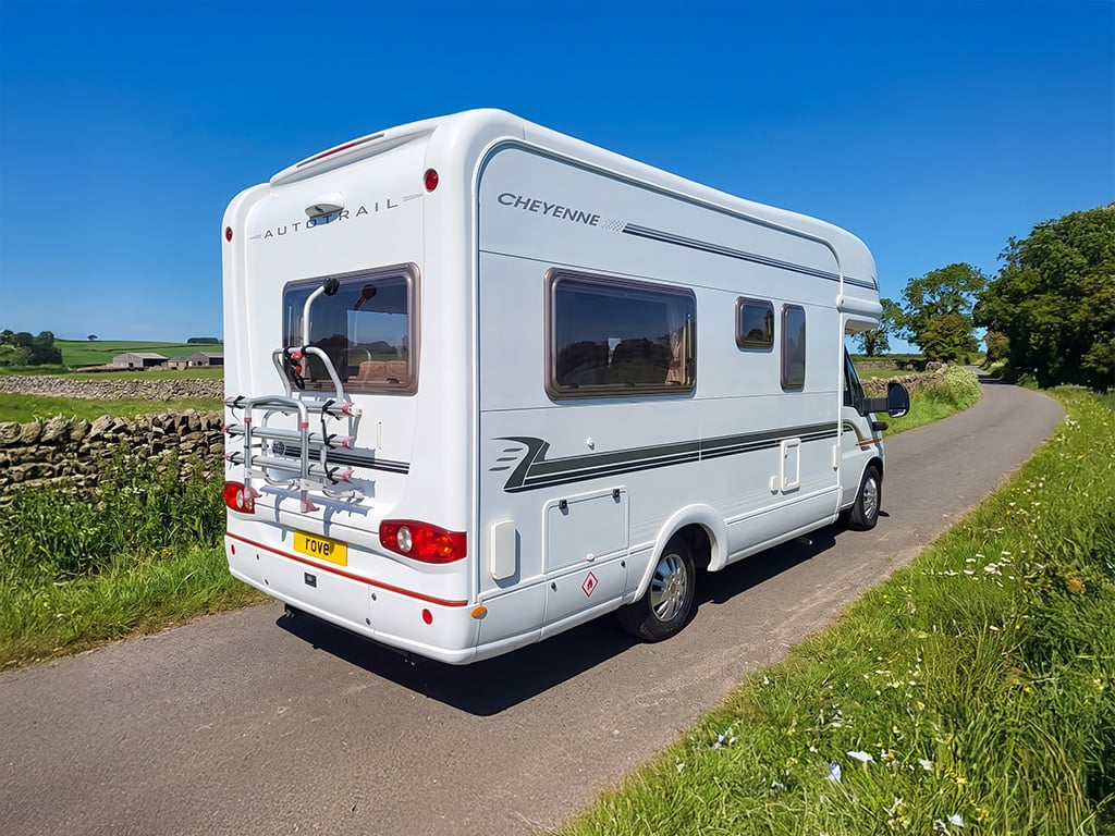 2005 Auto-Trail Cheyenne - Image 1