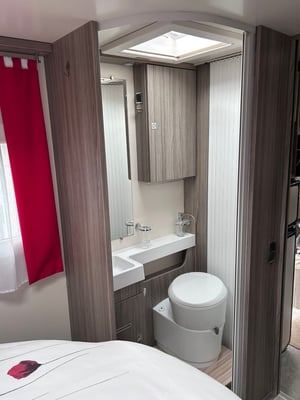 2019 Benimar Tessoro T494 — photo 11 of 36