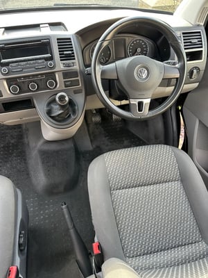 2014 Volkswagen Transporter T5.1 — photo 17 of 40