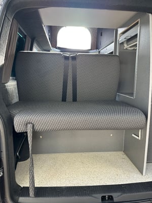 2014 Volkswagen Transporter T5.1 — photo 18 of 40