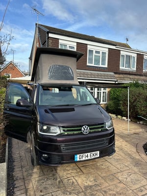 2014 Volkswagen Transporter T5.1 — photo 22 of 40